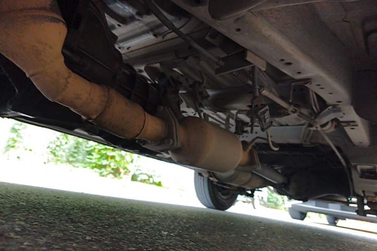 Used Jinbei Hiace 2014 2.0L 5th Generation Kuaiyunwang Business Version 4G19 Chassis Front Left