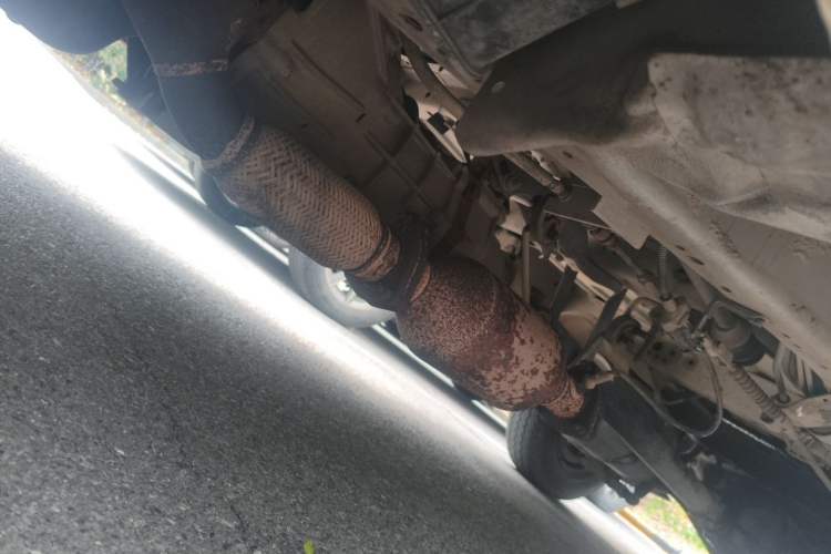 Used Jinbei Hiace 2014 2.0L Fifth-Generation Xiangyun Comfort Type 1 4G20C Chassis Front Left