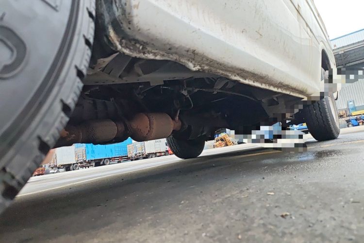 Used Jinbei Hiace 2014 2.0L Fifth-Generation Xiangyun Comfort Type 1 4G21C Chassis Front Left