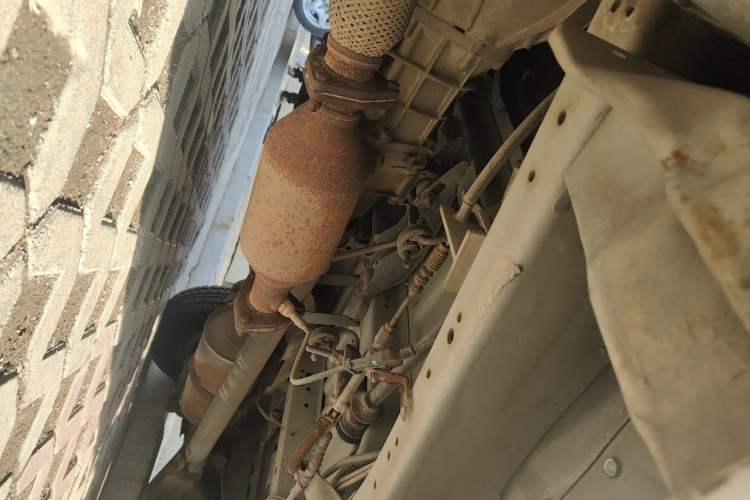 Used Jinbei Hiace 2014 2.0L Fifth-Generation Power King Classic 4G20D4B Chassis Front Left