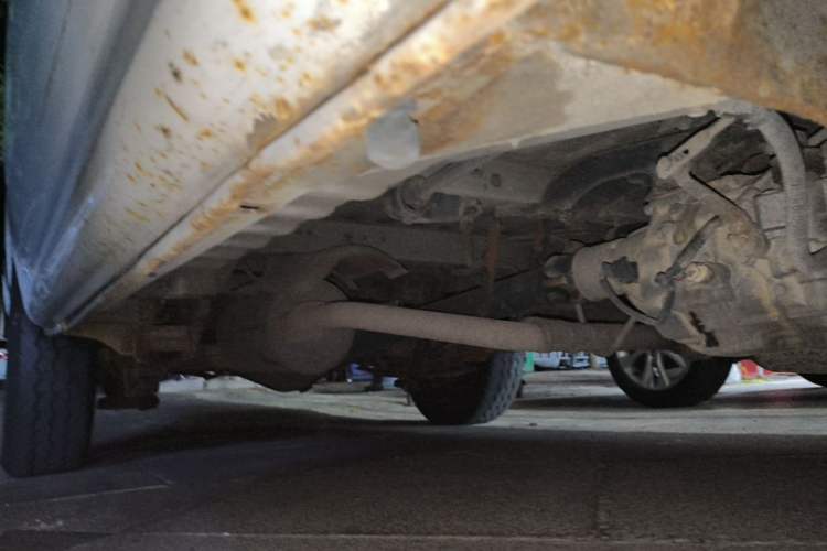 Used Jinbei Hiace 2014 2.0L 5th Generation Kuaiyunwang Business Version 4G19 Chassis Front Right