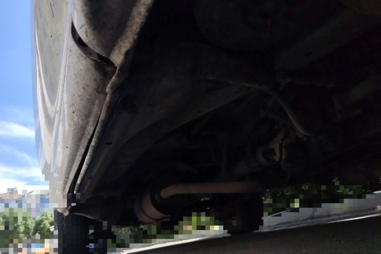 Used Jinbei Hiace 2014 2.0L 5th Generation Kuaiyunwang Business Version 4G19 Chassis Front Right