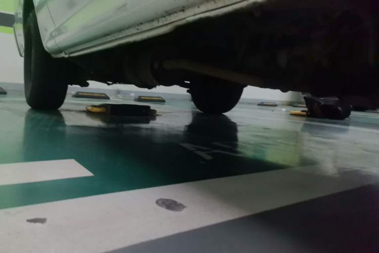 Used Jinbei Hiace 2014 2.0L 5th Generation Kuaiyunwang Business Version 4G19 Chassis Front Right