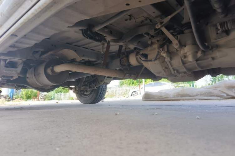 Used Jinbei Hiace 2014 2.0L 5th Generation Kuaiyunwang Business Version 4G19 Chassis Front Right