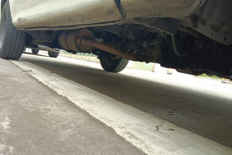 Used Jinbei Hiace 2014 2.0L Fifth-Generation Xiangyun Comfort Type 1 4G20C Chassis Front Right