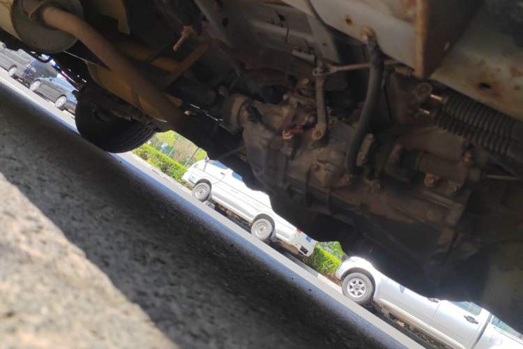 Used Jinbei Hiace 2014 2.0L Fifth-Generation Xiangyun Comfort Type 1 4G20C Chassis Front Right