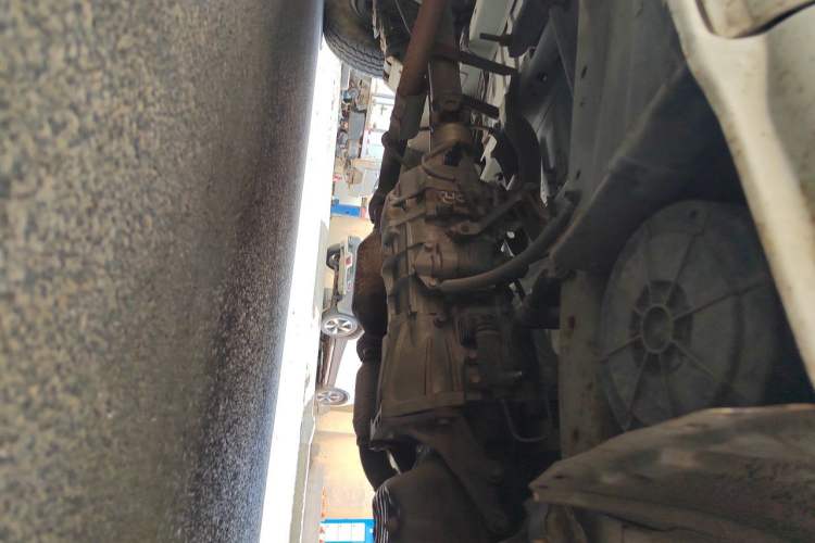 Used Jinbei Hiace 2014 2.0L 5th Generation Kuaiyunwang Business Version 4G19 Chassis Front Right