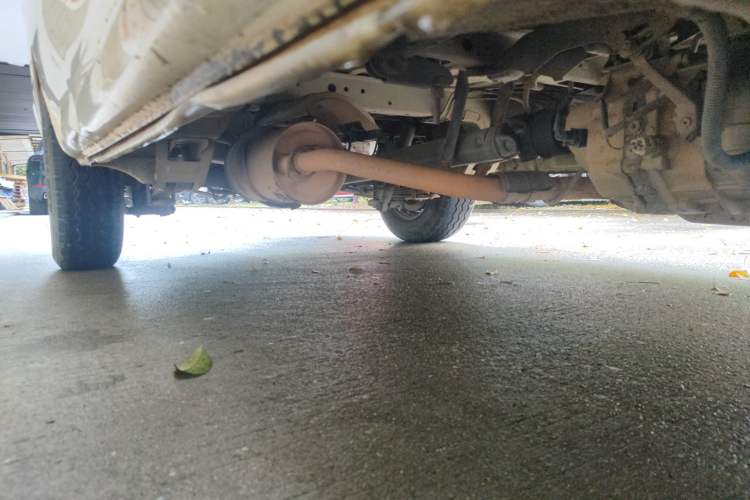 Used Jinbei Hiace 2014 2.0L 5th Generation Kuaiyunwang Business Version 4G19 Chassis Front Right