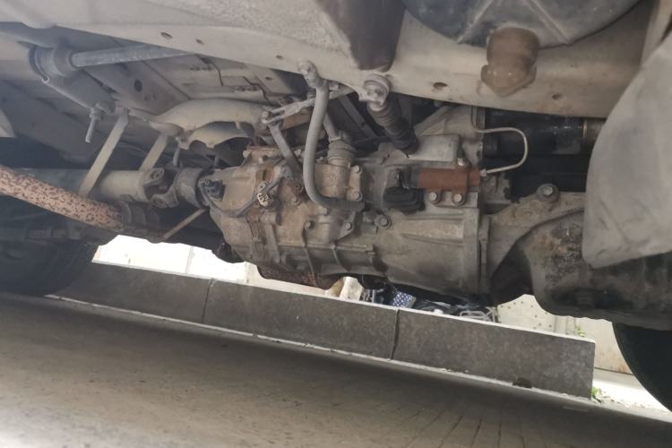 Used Jinbei Hiace 2014 2.0L 5th Generation Kuaiyunwang Business Version 4G20B Chassis Front Right