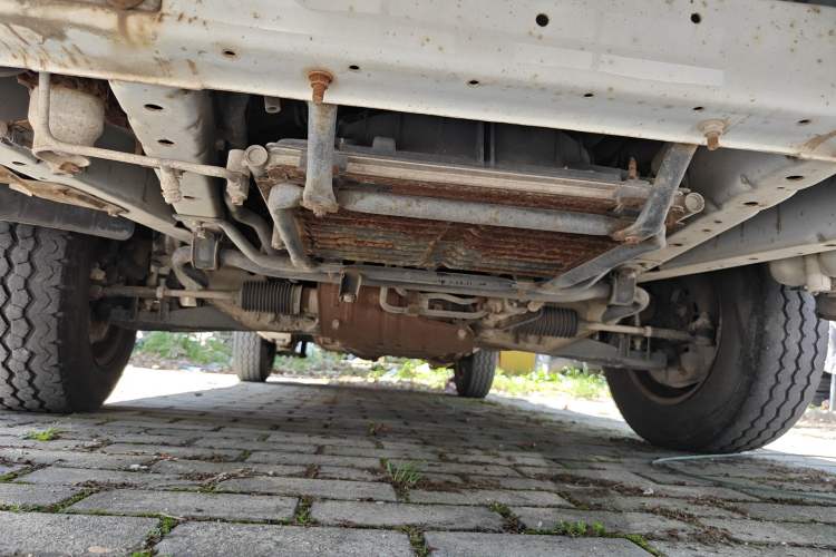 Used Jinbei Hiace 2014 2.0L Fifth-Generation Xiangyun Comfort Type 1 4G20C Chassis Front