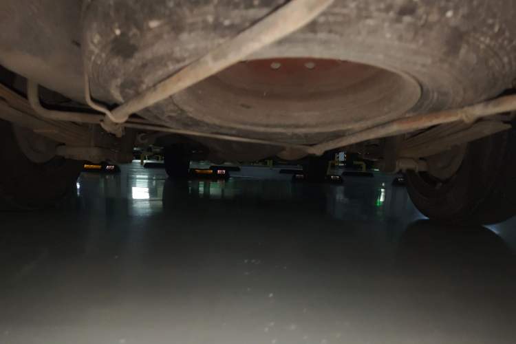 Used Jinbei Hiace 2014 2.0L 5th-Gen Power King Comfort Version V19 Chassis Rear