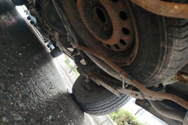 Used Jinbei Hiace 2014 2.0L 5th Generation Kuaiyunwang Business Version 4G19 Chassis Rear