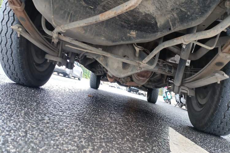 Used Jinbei Hiace 2014 2.0L Fifth-Generation Power King Classic V19 Chassis Rear