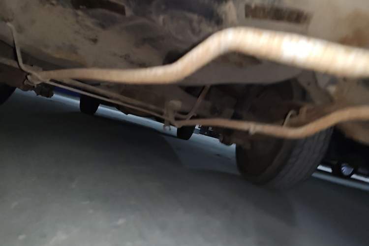 Used Jinbei Hiace 2014 2.0L 5th Generation Kuaiyunwang Business Version 4G19 Chassis Rear