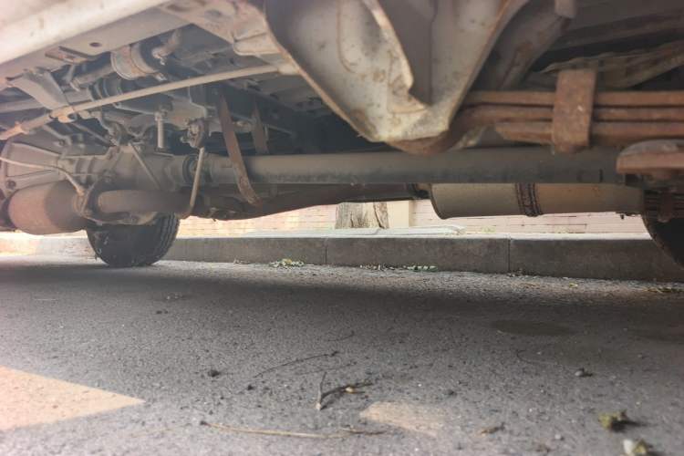 Used Jinbei Hiace 2014 2.0L 5th Generation Kuaiyunwang Business Version 4G19 Chassis Rear Left