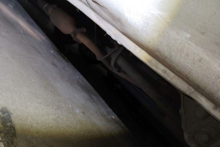 Used Jinbei Hiace 2014 2.0L Fifth-Generation Xiangyun Comfort Type 1 4G20C Chassis Rear Left