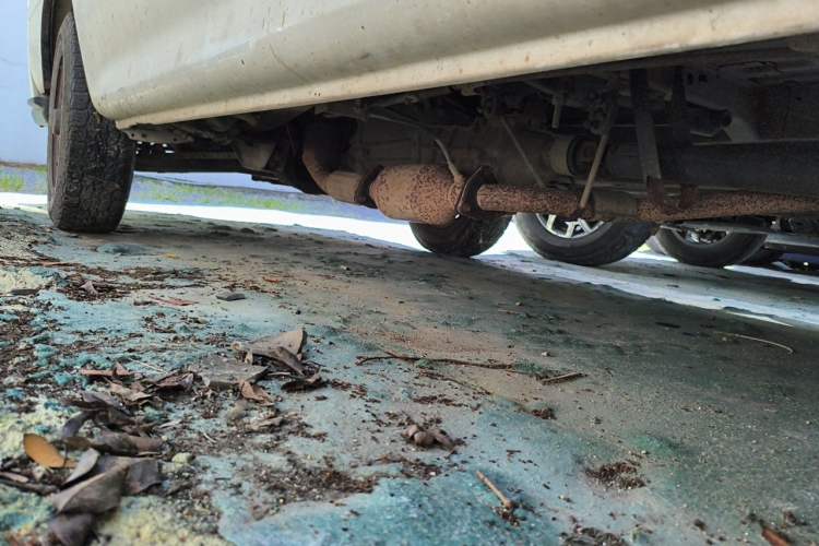 Used Jinbei Hiace 2014 2.0L Fifth-Generation Xiangyun Comfort Type 1 4G20C Chassis Rear Left