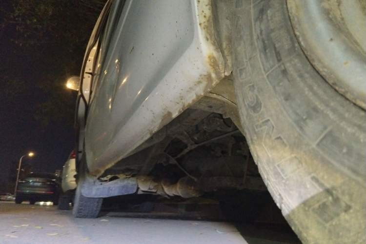 Used Jinbei Hiace 2014 2.0L 5th Generation Kuaiyunwang Business Version 4G19 Chassis Rear Left