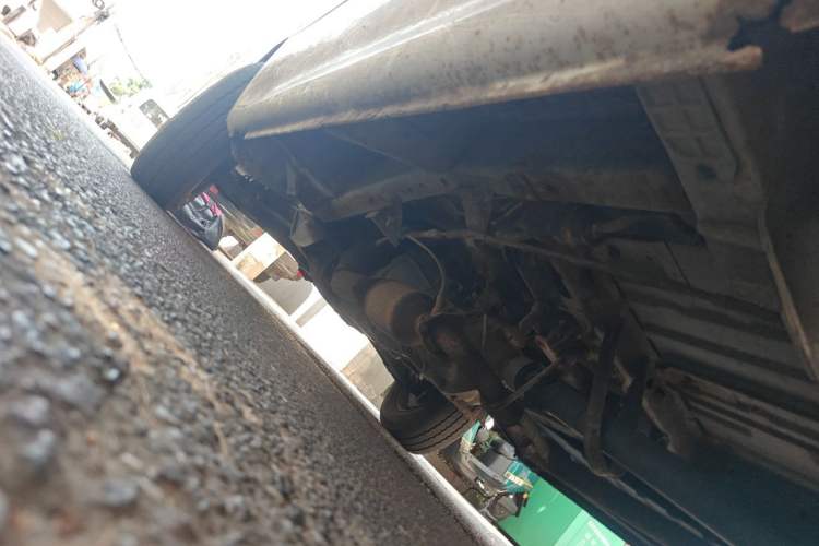 Used Jinbei Hiace 2014 2.0L Fifth-Generation Xiangyun Comfort Type 1 4G21C Chassis Rear Left