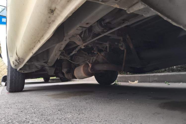 Used Jinbei Hiace 2014 2.0L 5th Generation Kuaiyunwang Business Version 4G19 Chassis Rear Left