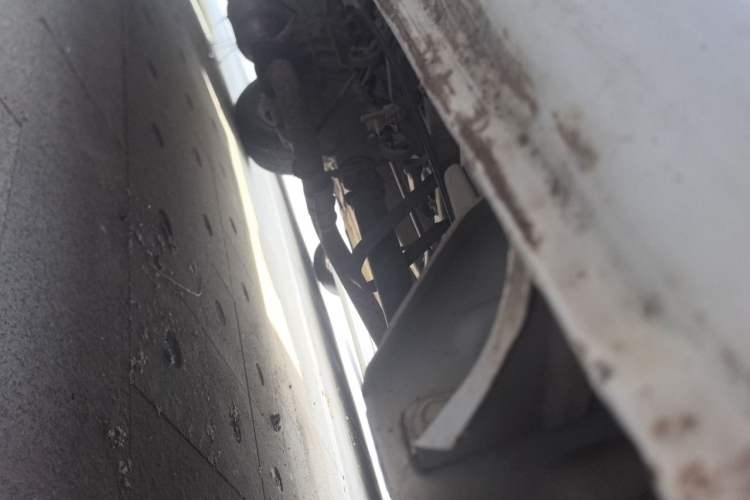 Used Jinbei Hiace 2014 2.0L 5th Generation Kuaiyunwang Business Version 4G19 Chassis Rear Left