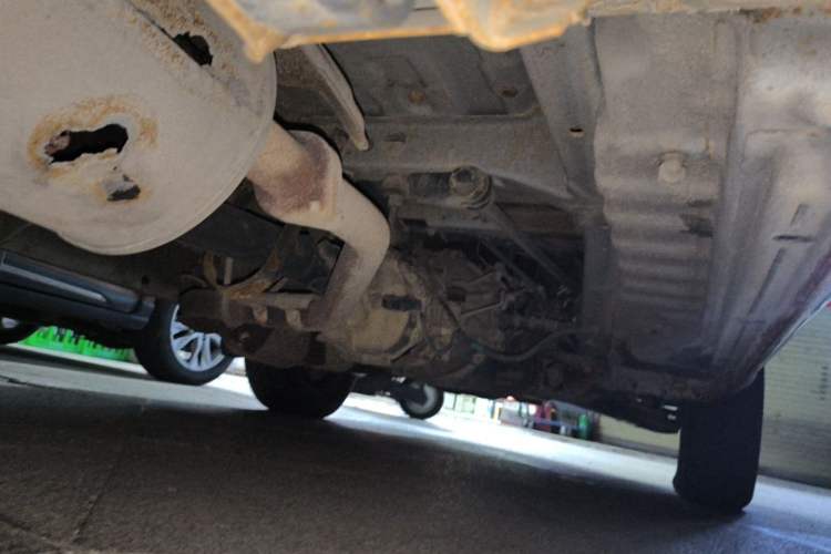 Used Jinbei Hiace 2014 2.0L 5th Generation Kuaiyunwang Business Version 4G19 Chassis Rear Right