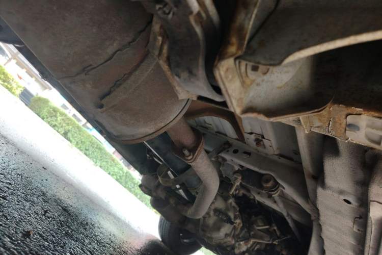 Used Jinbei Hiace 2014 2.0L 5th Generation Kuaiyunwang Business Version 4G19 Chassis Rear Right