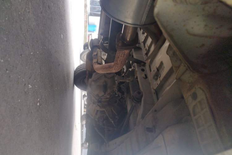 Used Jinbei Hiace 2014 2.0L Fifth-Generation Xiangyun Comfort Type 1 4G20C Chassis Rear Right