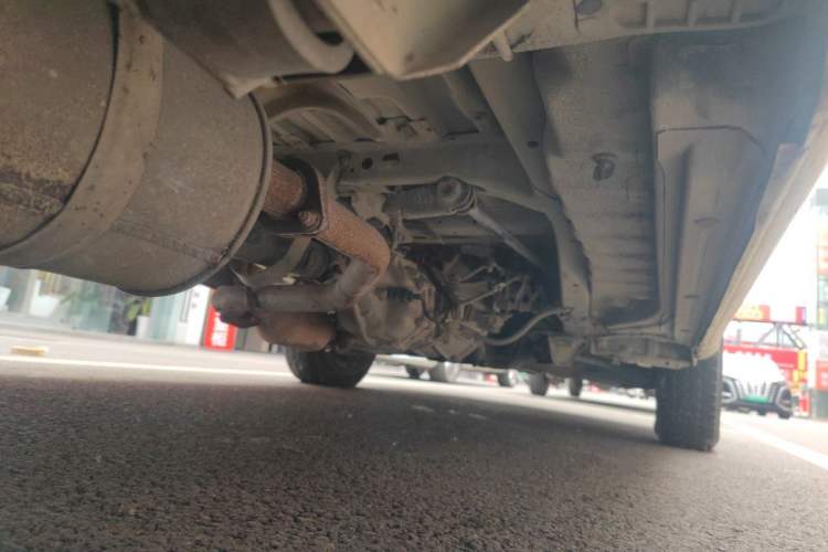 Used Jinbei Hiace 2014 2.0L 5th Generation Kuaiyunwang Business Version 4G19 Chassis Rear Right