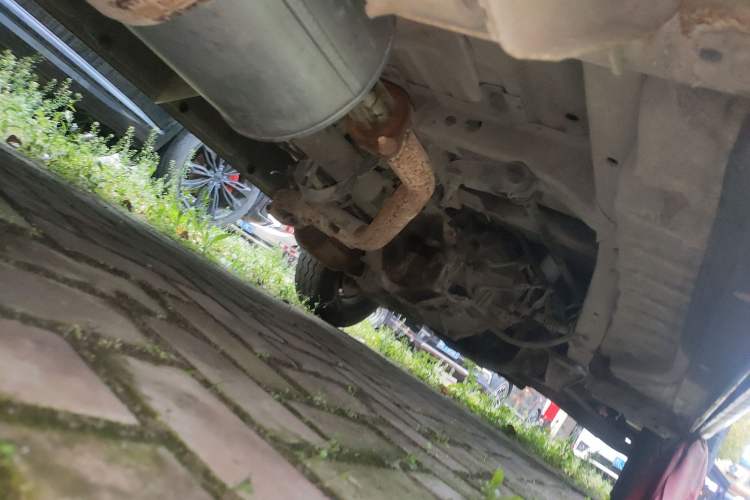 Used Jinbei Hiace 2014 2.0L 5th Generation Kuaiyunwang Business Version 4G19 Chassis Rear Right