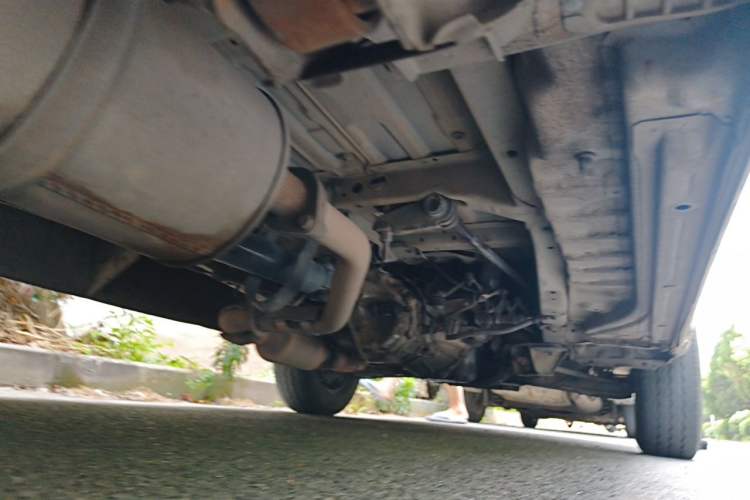 Used Jinbei Hiace 2014 2.0L 5th Generation Kuaiyunwang Business Version 4G19 Chassis Rear Right