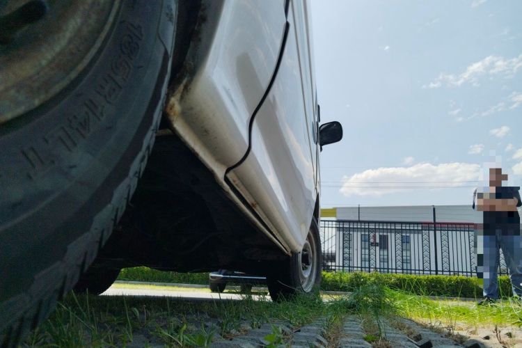 Used Jinbei Hiace 2014 2.0L 5th Generation Kuaiyunwang Business Version 4G19 Chassis Rear Right