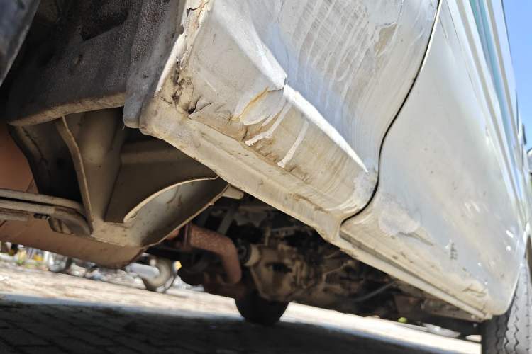 Used Jinbei Hiace 2014 2.0L Fifth-Generation Xiangyun Comfort Type 1 4G20C Chassis Rear Right