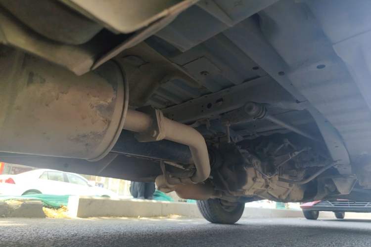 Used Jinbei Hiace 2014 2.0L 5th Generation Kuaiyunwang Business Version 4G20B Chassis Rear Right