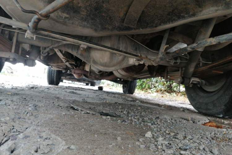 Used Jinbei Hiace 2014 2.0L 5th Generation Power King Deluxe Version V19 Chassis Rear