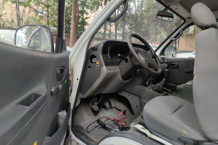 Used Jinbei Hiace 2014 2.0L 5th Generation Kuaiyunwang Business Version 4G19 Driver Seat