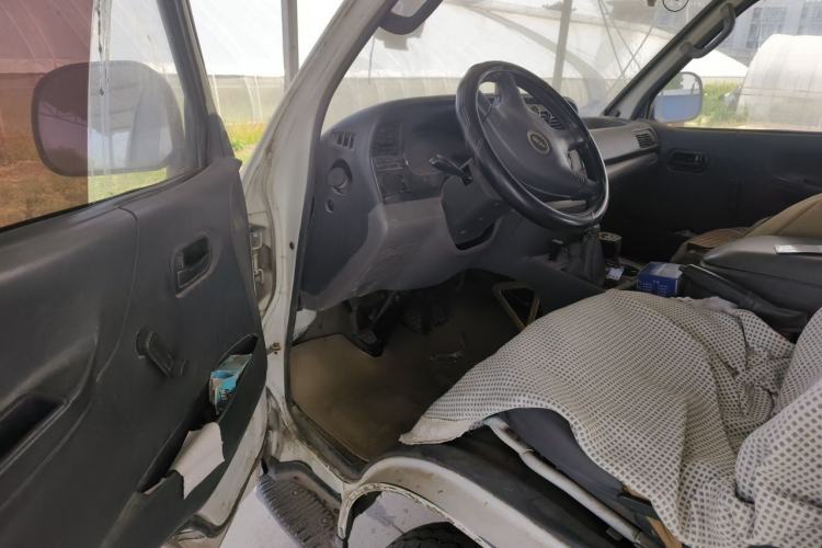 Used Jinbei Hiace 2014 2.0L 5th Generation Kuaiyunwang Business Version 4G19 Driver Seat