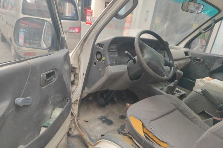 Used Jinbei Hiace 2014 2.0L 5th Generation Kuaiyunwang Business Version 4G19 Driver Seat