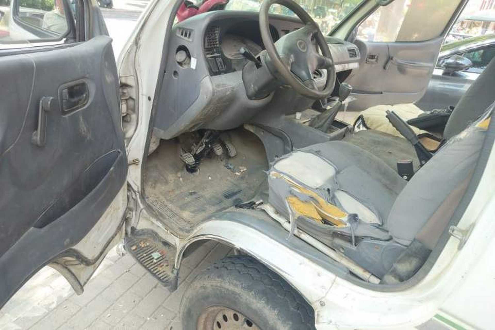 Used Jinbei Hiace 2014 2.0L Fifth-Generation Xiangyun Comfort Type 1 4G21C Driver Seat