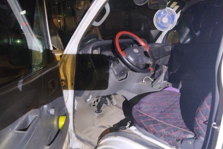 Used Jinbei Hiace 2014 2.0L 5th Generation Kuaiyunwang Business Version 4G19 Driver Seat