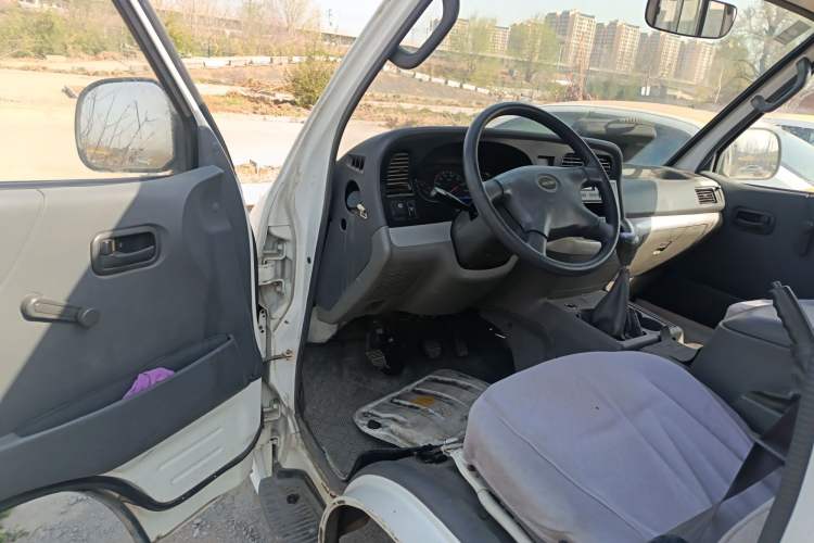 Used Jinbei Hiace 2014 2.0L 5th Generation Kuaiyunwang Business Version 4G20B Driver Seat