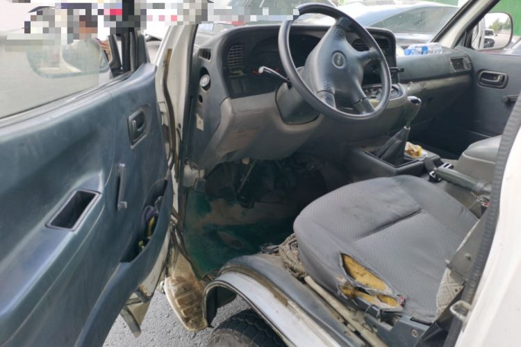 Used Jinbei Hiace 2014 2.0L Fifth-Generation Xiangyun Comfort Type 1 4G20C Driver Seat