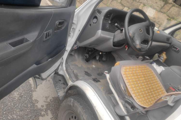 Used Jinbei Hiace 2014 2.0L Fifth-Generation Power King Classic V19 Driver Seat
