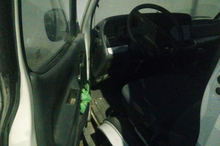 Used Jinbei Hiace 2014 2.0L 5th Generation Kuaiyunwang Business Version 4G19 Driver Seat