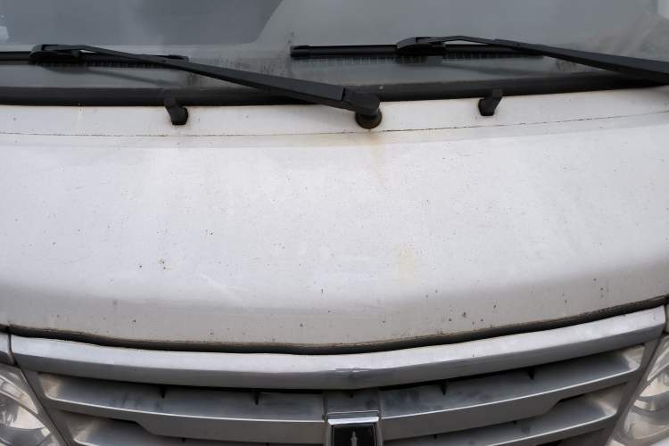 Used Jinbei Hiace 2014 2.0L Fifth-Generation Xiangyun Comfort Type 1 4G20C Engine Bay