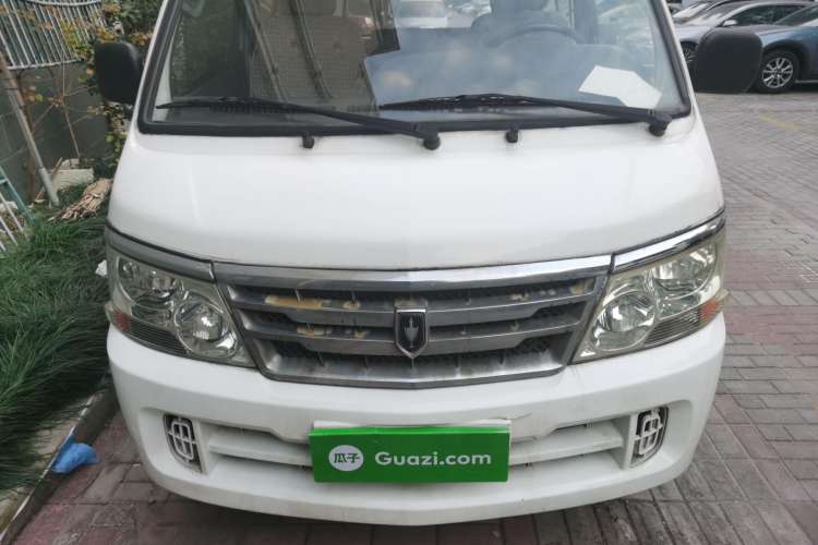 Used Jinbei Hiace 2014 2.0L 5th Generation Kuaiyunwang Business Version 4G19 Engine Bay