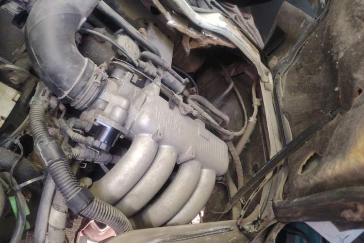 Used Jinbei Hiace 2014 2.0L Fifth-Generation Xiangyun Comfort Type 1 4G20C Engine Bay Left