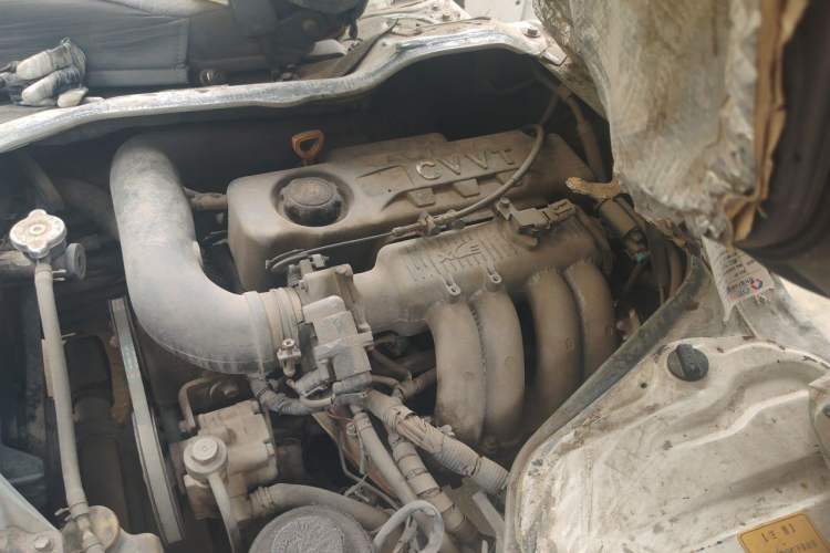 Used Jinbei Hiace 2014 2.0L 5th-Gen Power King Comfort Version V19 Engine Bay Left