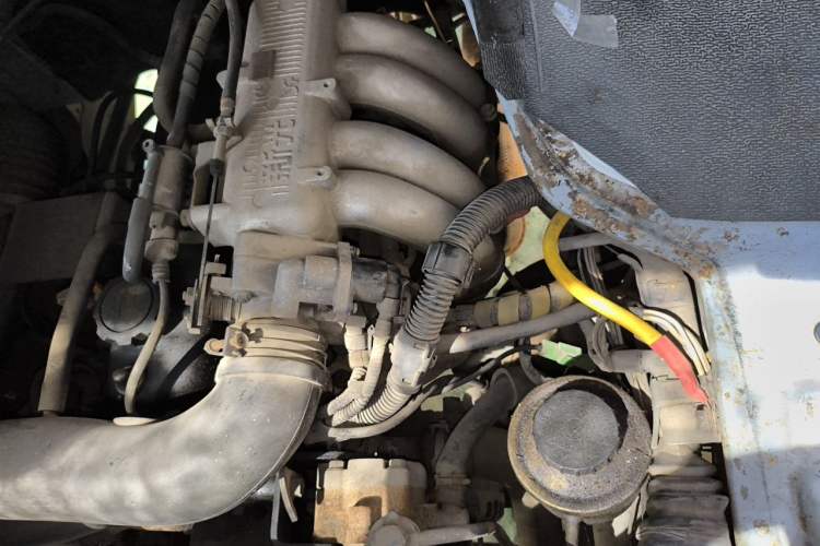 Used Jinbei Hiace 2014 2.0L Fifth-Generation Xiangyun Comfort Type 1 4G20C Engine Bay Left