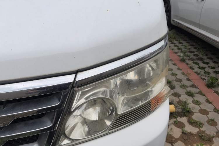Used Jinbei Hiace  Engine Bay Left